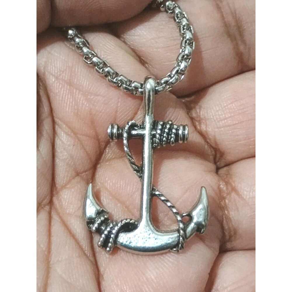 Anchor Pendant Silver Tone Vintage Box Necklace